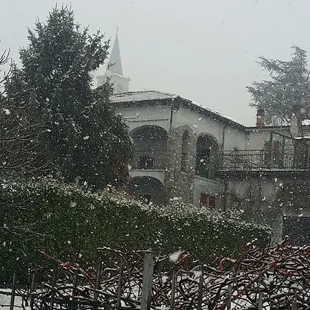 게스트하우스 Passaggio A Nord Ovest Settimo Vittone